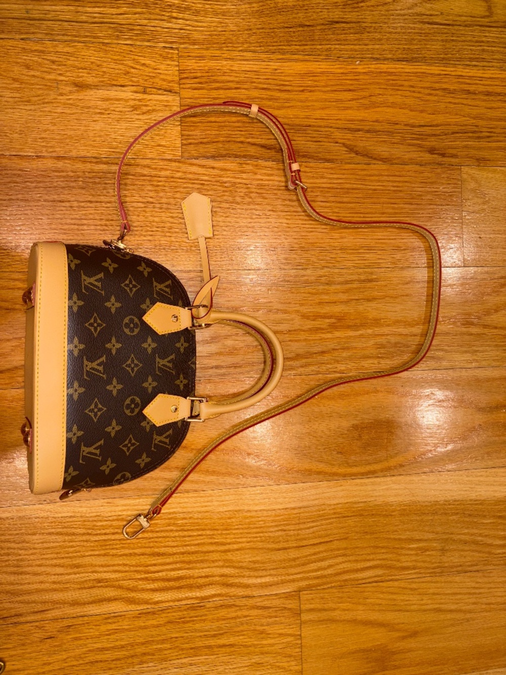 LOUIE VZTION ALMA BB (real leather)